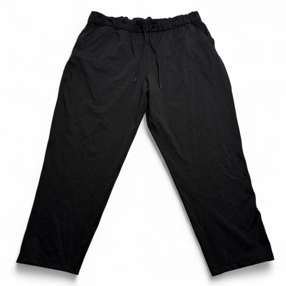 Lululemon black pants Size 18 elastic stretchy waistband